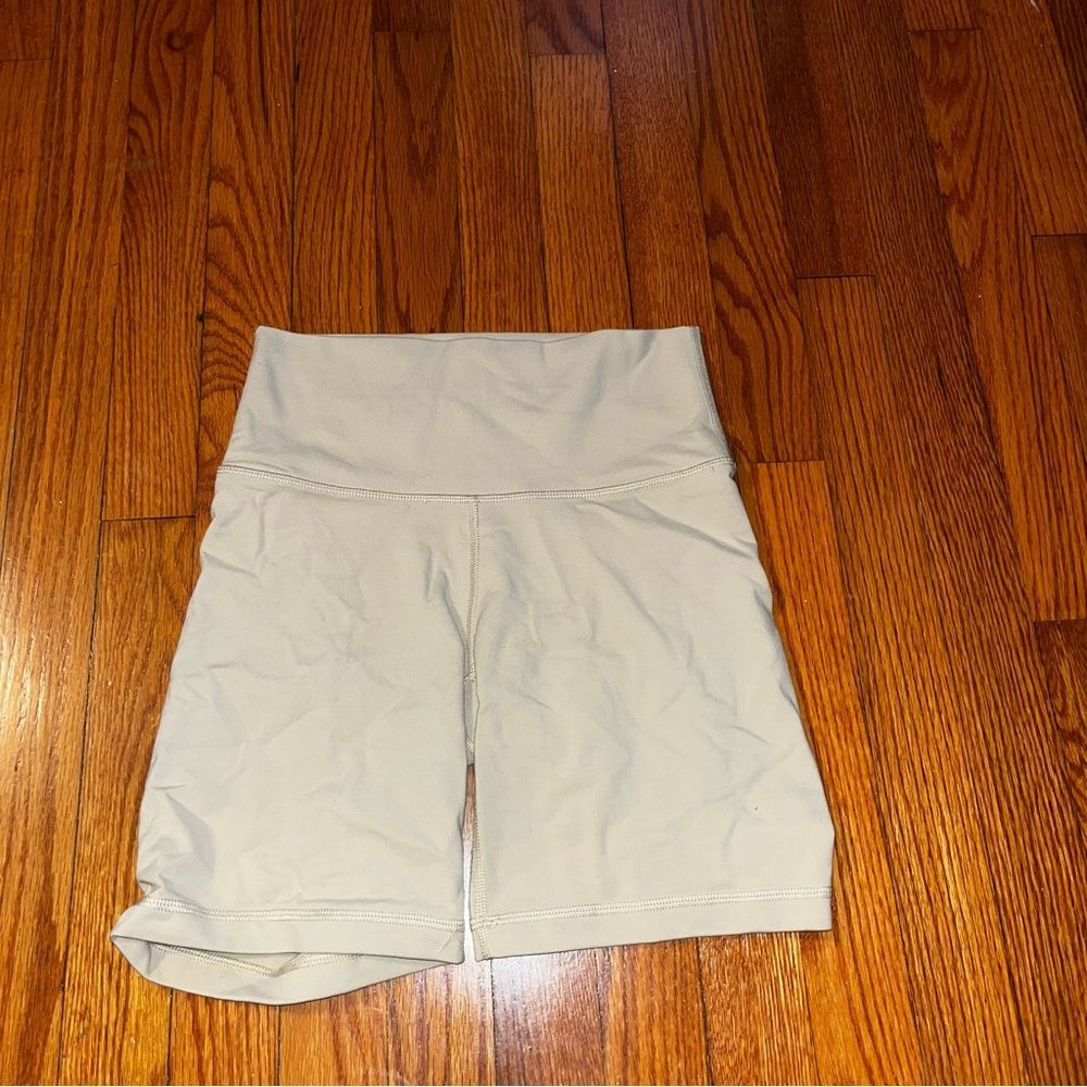 Aritzia butter soft tan biker shorts size small